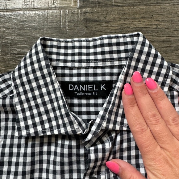 Daniel K Black and White Casual Button Down Shirt - Picture 2 of 2